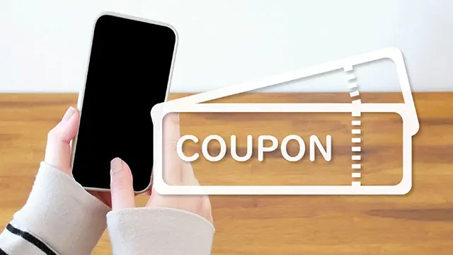 オリーブヤンググローバルのグローバルサイトで、カートクーポンや商品クーポンを組み合わせてお得に割引を適用させるイメージ